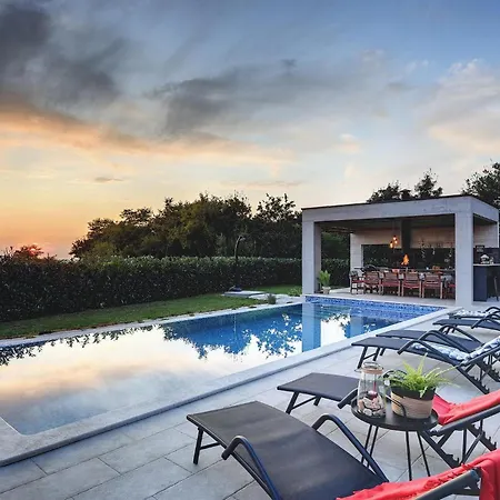 Semesterbostad Two M2 Smoljanci