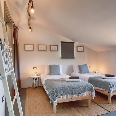 Two M2 Semesterbostad *