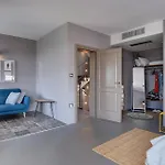 Two M2 Hébergement de vacances *